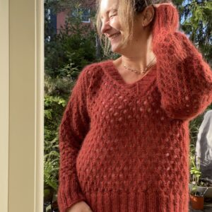 Pinecone sweater v-neck